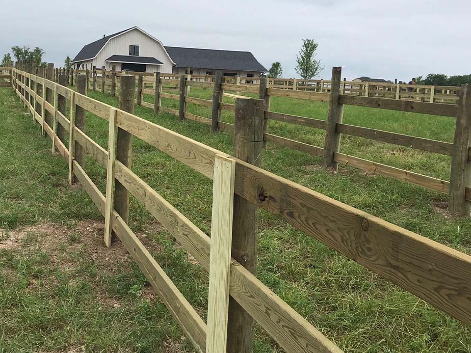 Farm Post and Board fence company in the Traverse City Michigan area.