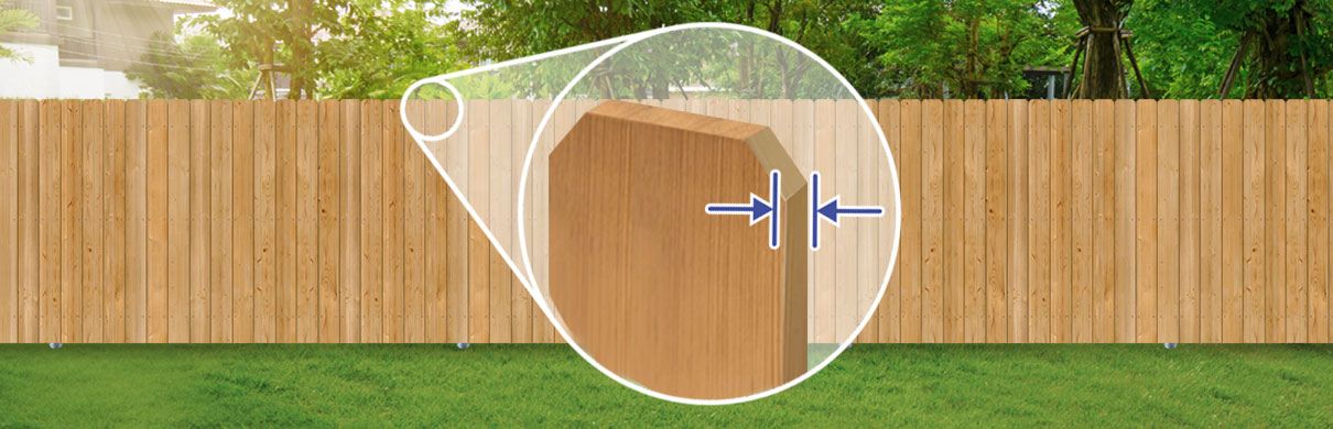 Wood fence features popular with Traverse City Michigan homeowners