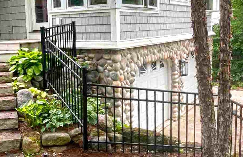 Traverse City Michigan fence contractor